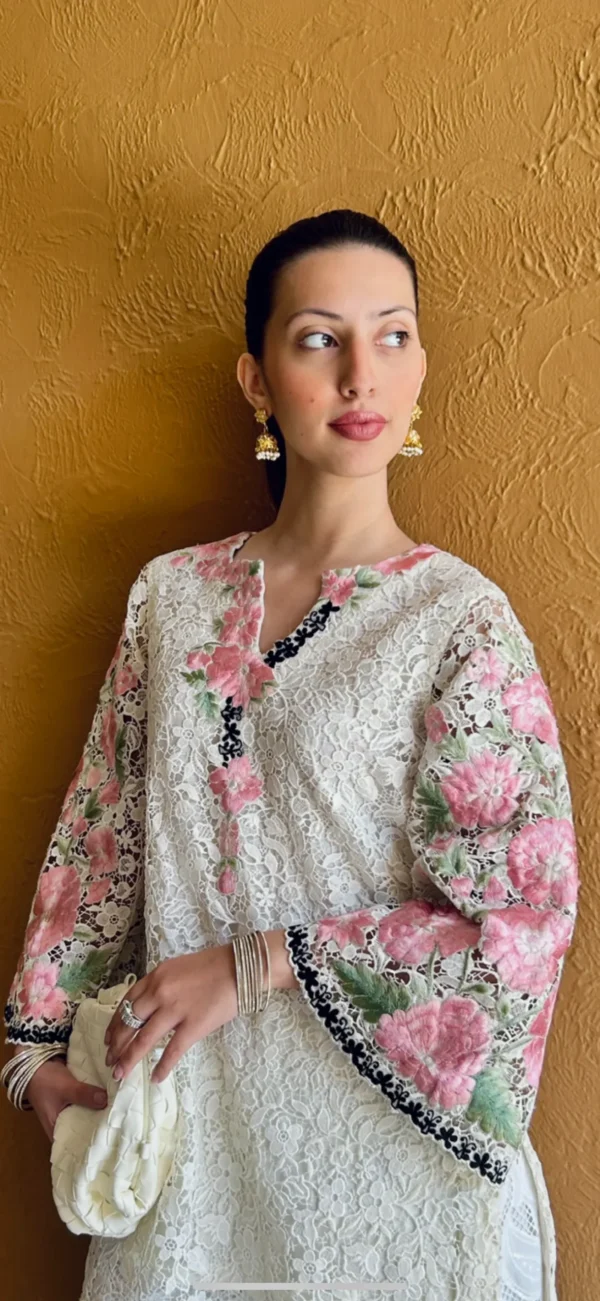 Cream Ivory Blossom