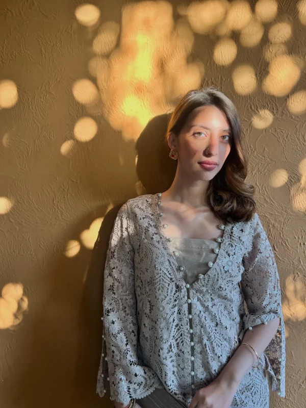 Lustrous Grace: Shimmery oatmeal Beige Pearl Ensemble - Image 3